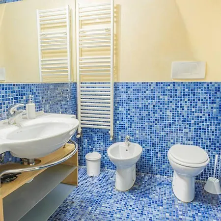 Angolo Di Pace *300mt Train Station* Free Wifi And Car Parking Apartment